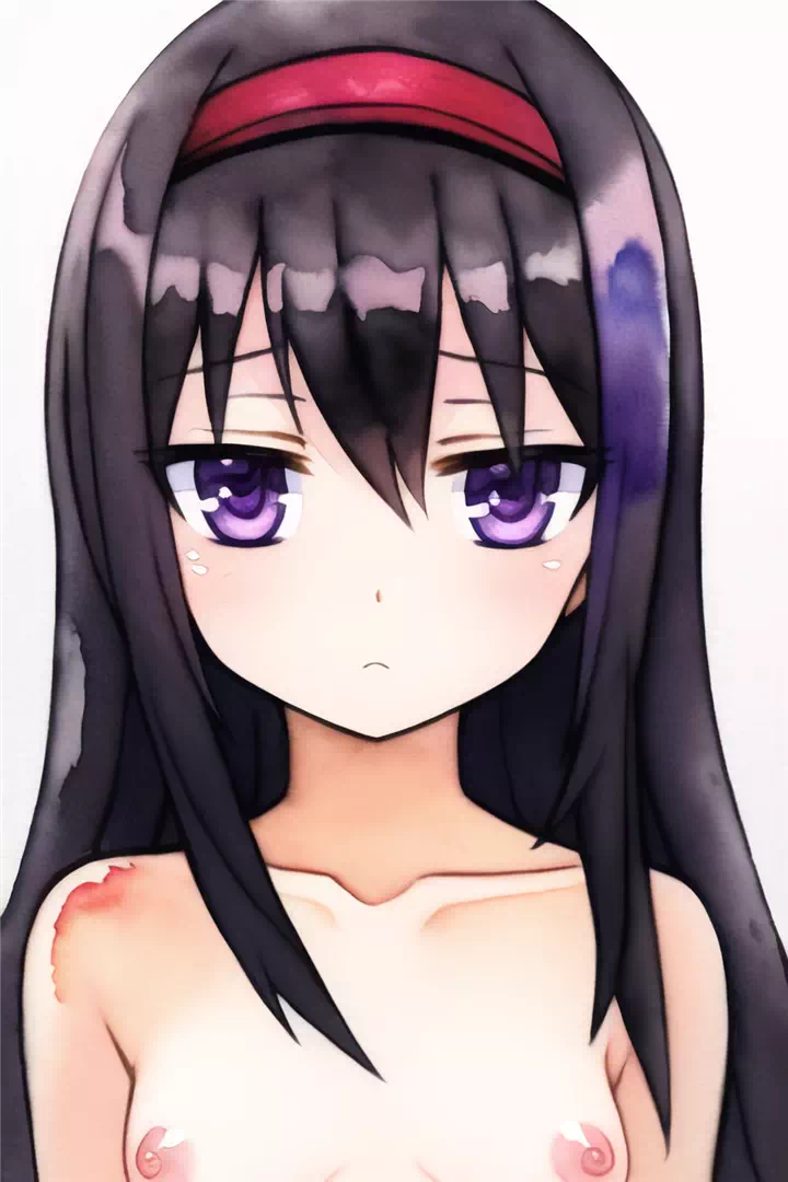 Nude Homura